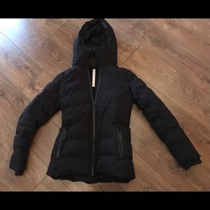 Lululemon sleet street down parka. Size 6